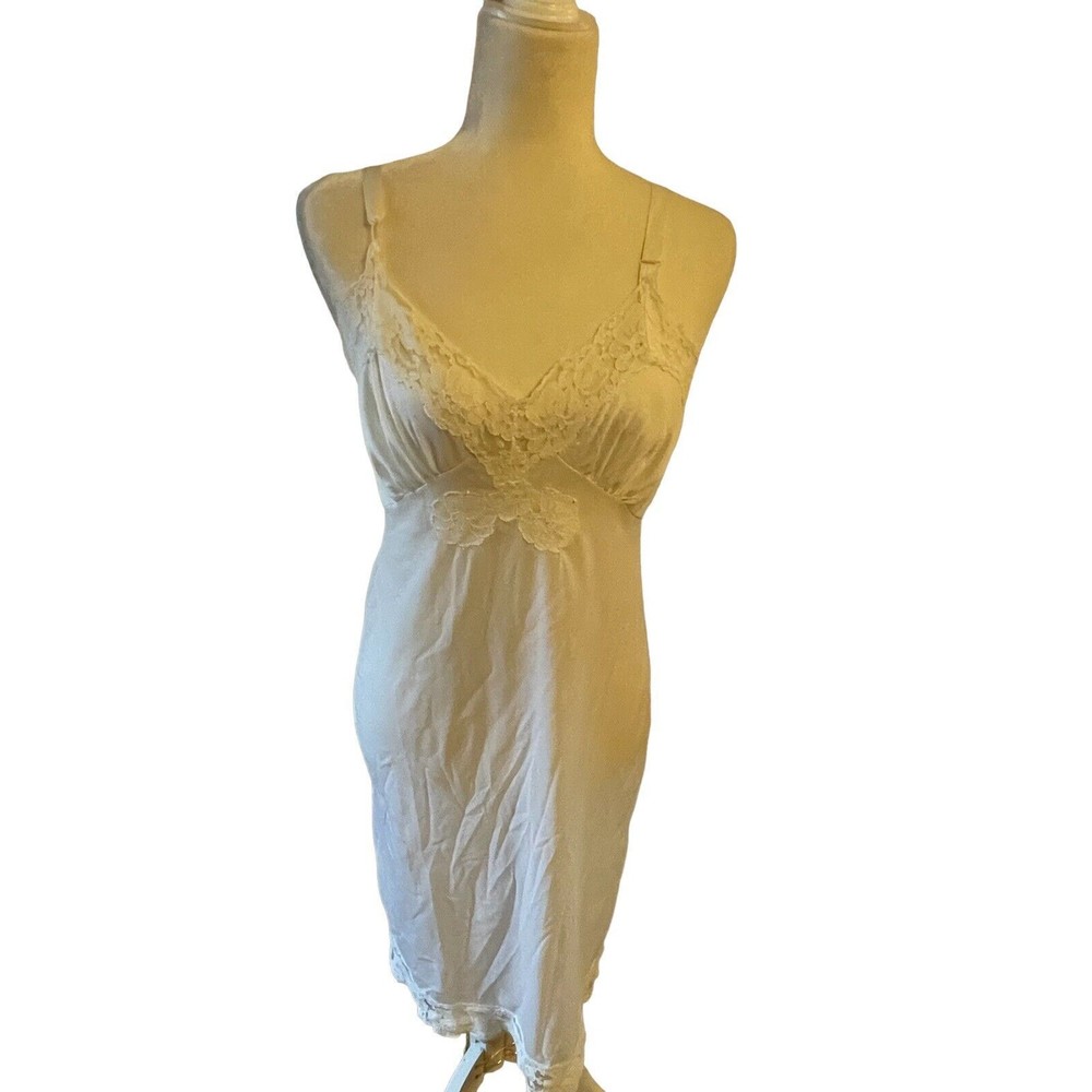 VTG Baronet Lingerie Full Slip Ivory size 34R